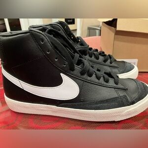 Nike Blazer '77 Vintage Mid Black Sail Size 9.5
